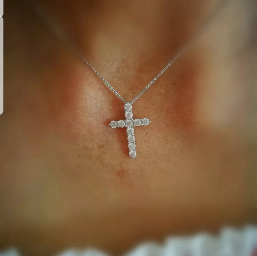 Cross Pendant Necklace with Chain Women's Men's 18 Inches - Picture 2 of 10